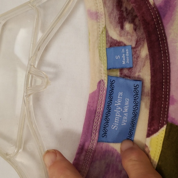 Vera wang size small long sleeved tee - Picture 2 of 4